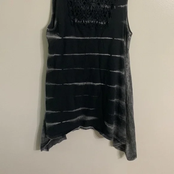 Black tie dye sleeveless top - Picture 4 of 5